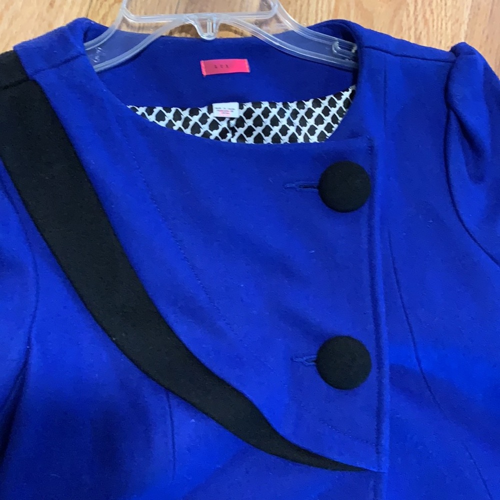 Cute jacket - Picture 3 of 5
